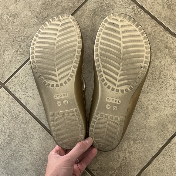 Women’s Kadee II Crocs - Picture 3 of 7